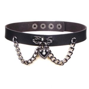 ❤️ Awesome PU Leather Heart Lock Chainlink Choker ❤️